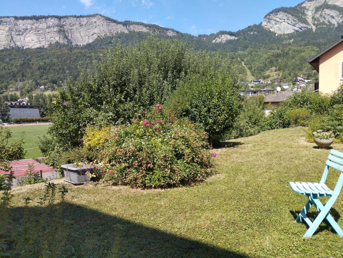 Le Manet - Appartement Proche Centre Ville - Parking Gratuit บอนน์วิลล์ ภายนอก รูปภาพ